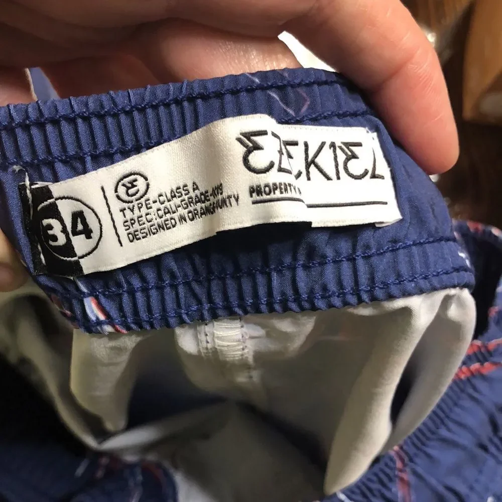 NWOT Ezekiel Mens Swim/Boardshorts Size 34